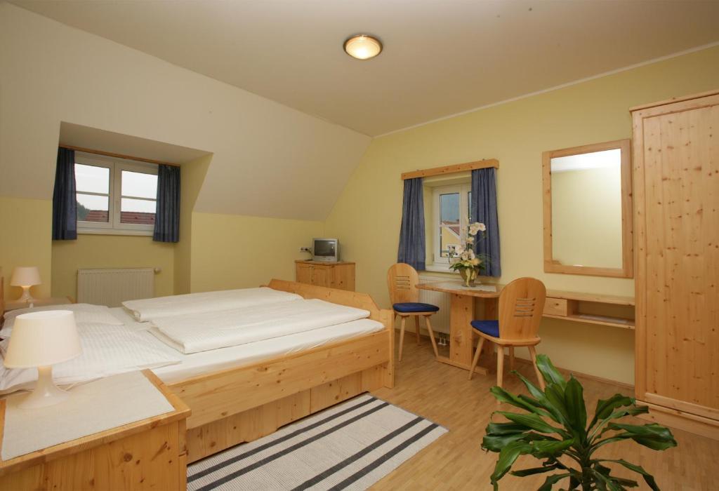 Gastehaus Ritschi Hotel Pernegg an der Mur Room photo