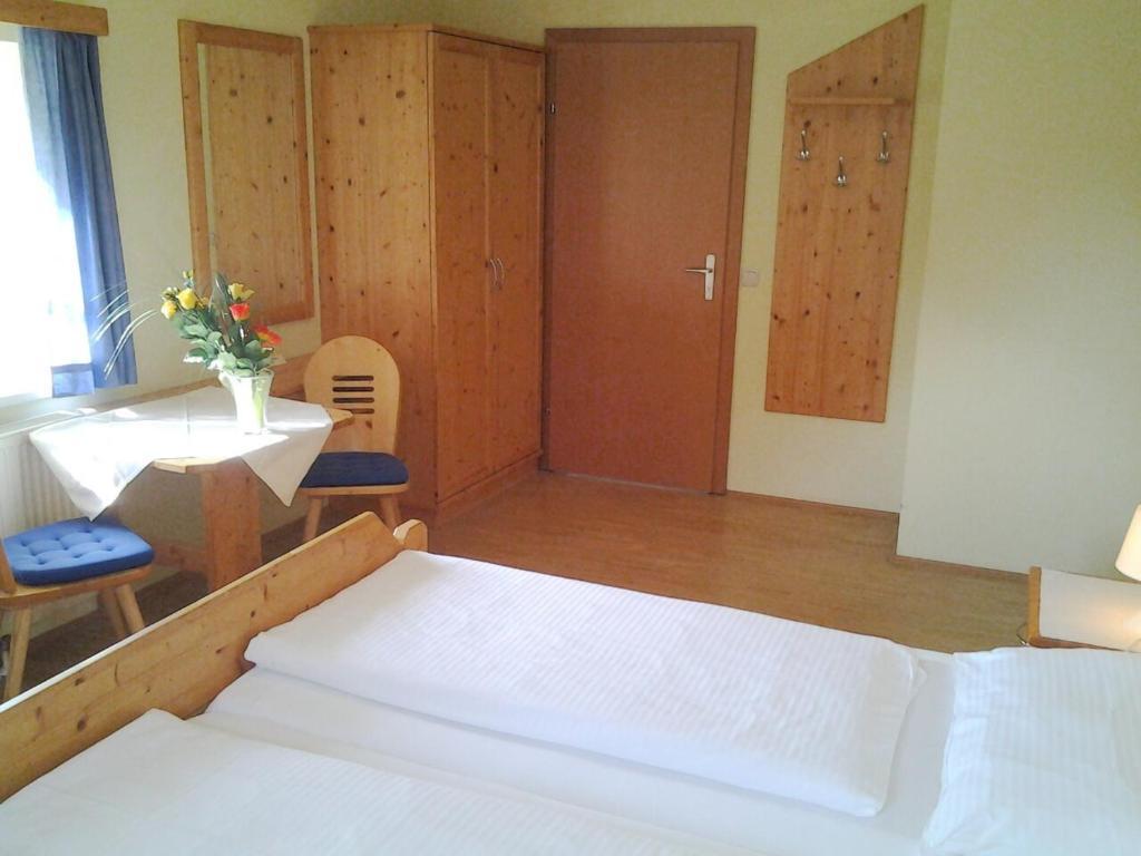 Gastehaus Ritschi Hotel Pernegg an der Mur Room photo